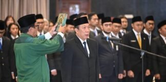 Menteri Transmigrasi melantik Edy Gunawan sebagai Sekjen Kementrans di Jakarta