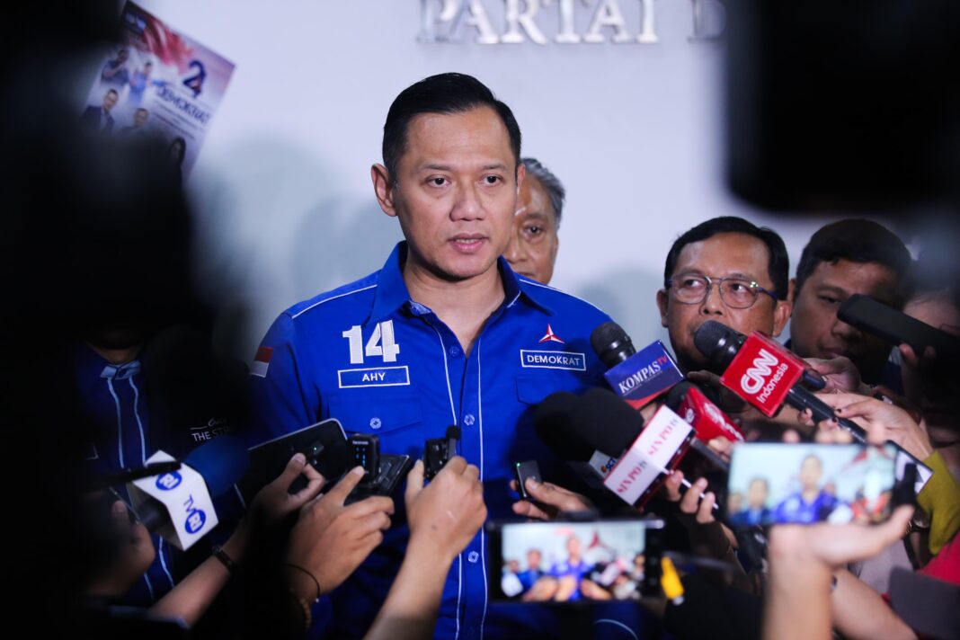 AHY berpidato dalam HUT ke-24 Partai Demokrat di Kantor DPP Jakarta