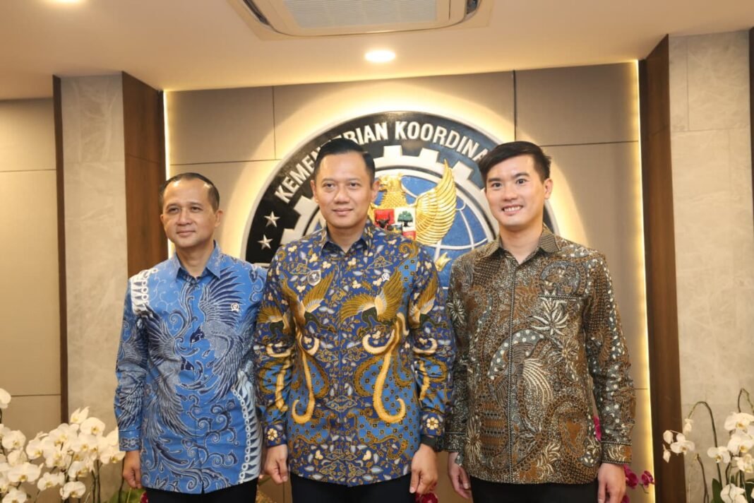 Menko AHY bersama Menteri Iftitah dan Wong Shi Ming dalam pertemuan diplomasi persahabatan Indonesia Singapura