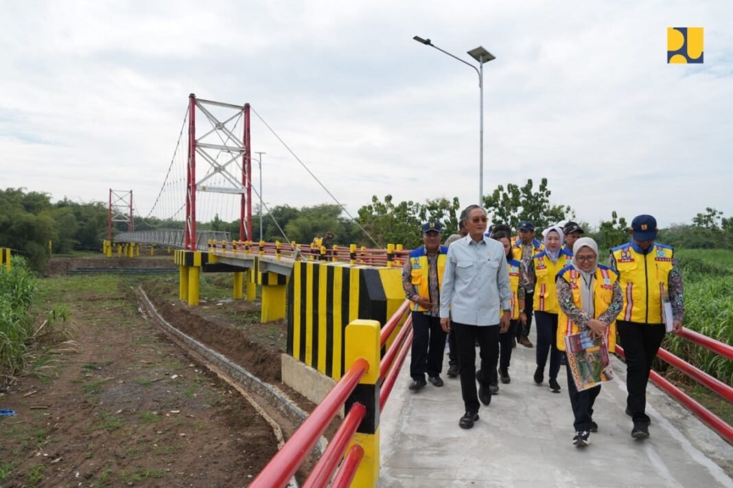 Target Rampung Akhir 2025, Kementerian PU Genjot Pembangunan 43 Jembatan Gantung
