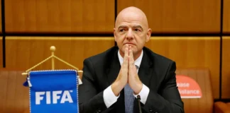 Presiden FIFA Gianni Infantino Dituding Terapkan Standar Ganda Soal Rusia dan Israel Presiden FIFA Gianni Infantino dituding terapkan standar ganda atas Rusia dan Israel. Ia menanggapi dengan ajakan perdamaian tanpa menjawab isu sanksi FIFA.