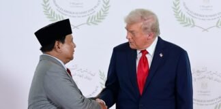 Presiden AS Donald Trump memuji Presiden RI Prabowo Subianto dalam KTT ASEAN ke-47 di Kuala Lumpur. Trump menilai Prabowo berperan besar dalam menciptakan babak baru perdamaian di Timur Tengah.
