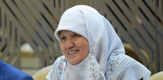 DPR RI Pastikan Pembahasan UU ASN 2025 Fokus pada Nasib PPPK Anggota Baleg DPR RI Reni Astuti menegaskan pembahasan UU ASN 2025 akan fokus pada kesejahteraan dan status PPPK serta PNS. DPR berkomitmen mencari solusi adil agar hak pegawai pemerintah setara dan berkelanjutan.