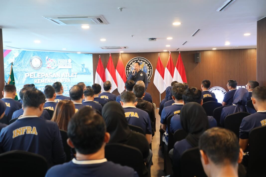Menko AHY Lepas Kontingen Kemenko Infrastruktur ke Pornas KORPRI XVII Menko AHY Lepas Kontingen Kemenko Infrastruktur ke Pornas KORPRI XVII: Tekankan Sportivitas dan Kebersamaan