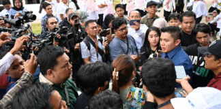 Sekolah Rakyat hasil inisiatif Presiden Prabowo kini hadir di 165 lokasi. Pemerintah juga menyalurkan BLT tambahan senilai Rp900 ribu bagi 35 juta keluarga penerima manfaat.