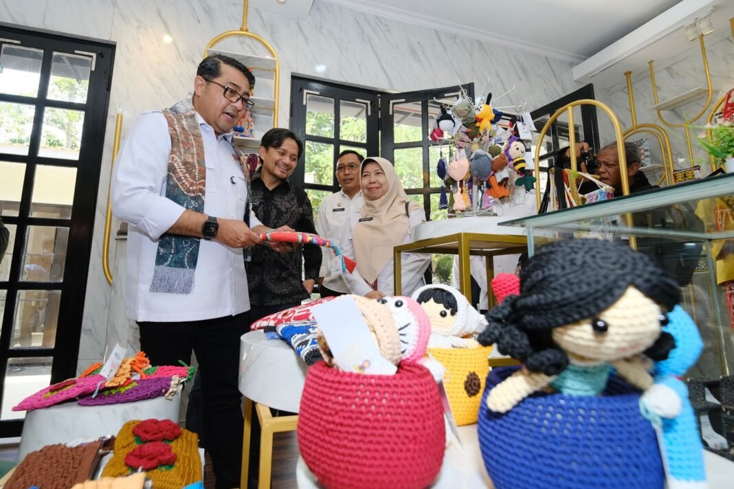 Menteri Ekraf Teuku Riefky Dorong Penguatan Ekosistem Kreatif di Kalimantan Selatan