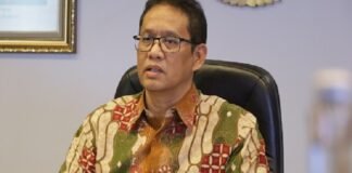 Menkeu Purbaya Yudhi Sadewa mendukung langkah Dirjen Pajak Bimo Wijayanto yang memecat 26 pegawai DJP terkait dugaan penerimaan uang haram. Kemenkeu juga berbenah lewat pembaruan sistem Coretax.