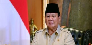 Presiden Prabowo usul ASEAN kirim tim pengamat awasi pemilu Myanmar. Langkah ini dinilai penting menjaga transparansi dan perdamaian kawasan.