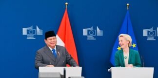 Presiden Prabowo Bertemu Presiden Komisi Eropa, Sepakati Perundingan IEU-CEPA, 13 Juli 2025. Pemerintahan Presiden Prabowo Subianto mencatat capaian strategis di tahun pertamanya melalui penandatanganan IEU-CEPA, memperkuat ekspor dan posisi ekonomi Indonesia di Eropa.