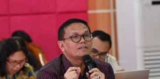 Anggota DPR RI Fraksi Partai Demokrat Sabam Sinaga menekankan pentingnya pemerataan kualitas pendidikan di seluruh Indonesia melalui optimalisasi mandatory spending 20 persen dari APBN dan APBD. Ia mendorong efektivitas penggunaan anggaran demi mewujudkan wajib belajar 13 tahun.
