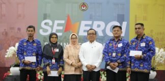 Menko Pratikno Ajak Keluarga Besar Kemenko PMK Perkuat Budaya Peduli