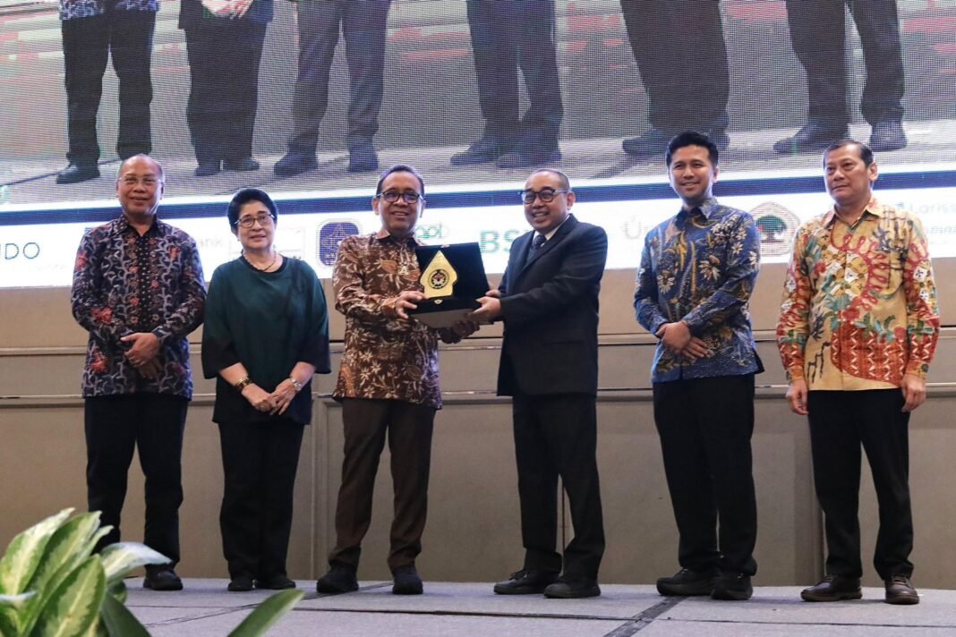 Pemerintah Pratikno Dorong Penguatan Bank Mata Nasional untuk Tekan Kebutaan Kornea