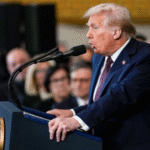 Donald Trump mengklaim Thailand dan Kamboja sepakat menghentikan tembakan dan kembali ke perjanjian damai. ASEAN siap mendukung deeskalasi konflik perbatasan.