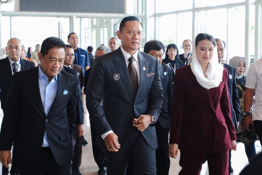 AHY Targetkan Logistik Murah dan Merata: “Bukan Sekadar Pertumbuhan, Tapi Keadilan!”