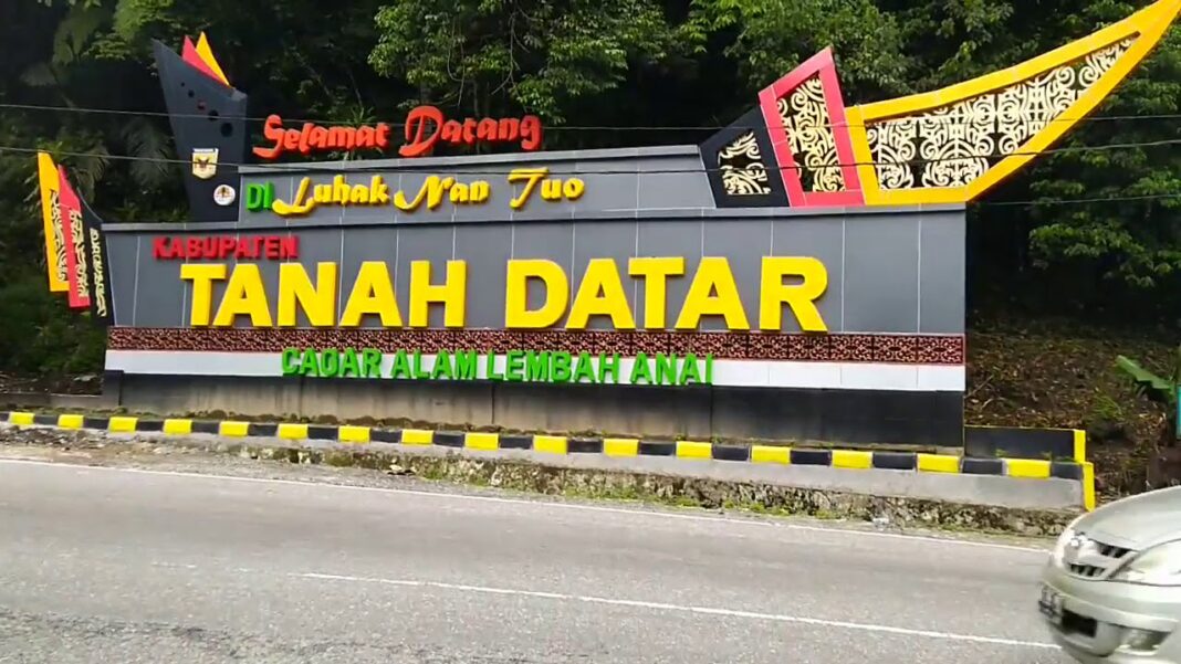 Terima Audiensi Bupati Tanah Datar, Menteri Ekraf Dukung Kegiatan Tanah Datar Creative Hub