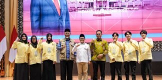 Menko PM Muhaimin Iskandar Lepas Ribuan Mahasiswa KKN UNP ke Lokasi Bencana Sumatra