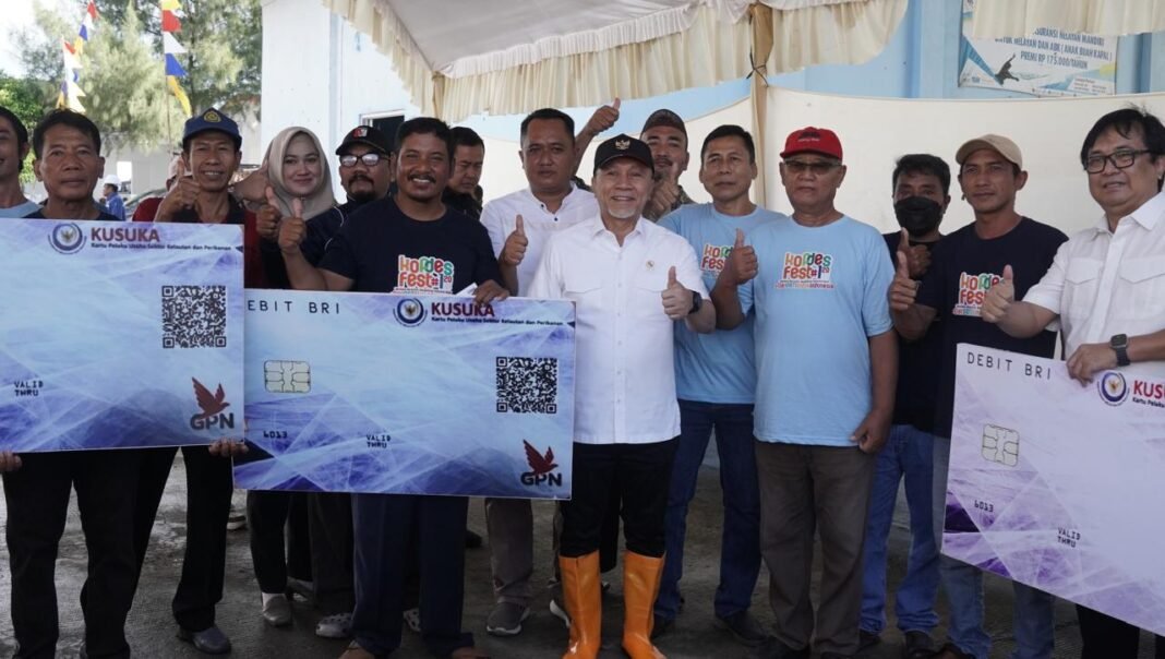 Tinjau KNMP Banyutowo, Zulkifli Hasan Dorong Penguatan Ekonomi Nelayan