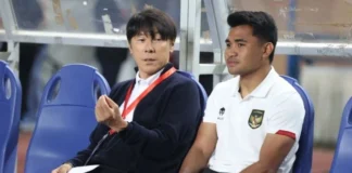 Shin Tae-yong membantah isu kisruh ruang ganti Timnas Indonesia dan menegaskan tak ada masalah pergantian ban kapten pada Kualifikasi Piala Dunia 2025.