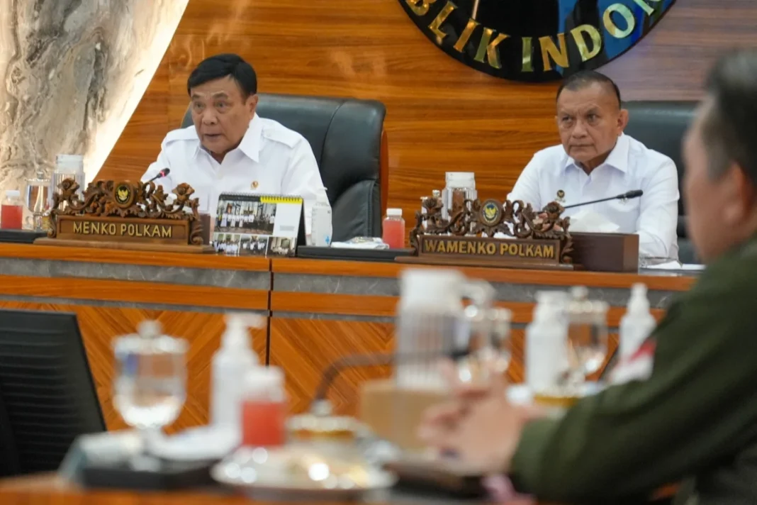 Menko Polkam Djamari Chaniago Tegaskan Pengamanan Nataru 2025–2026 Humanis