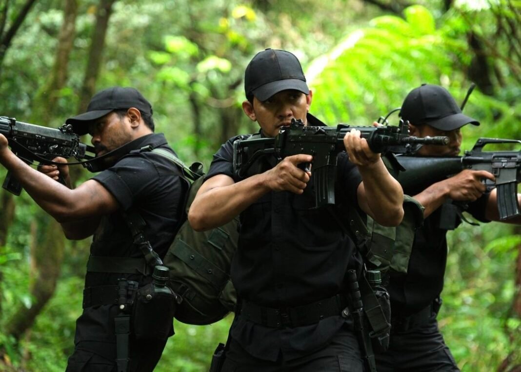 Debut Sutradara Iko Uwais, Film TIMUR Hadapi Avatar Tanpa Mundur