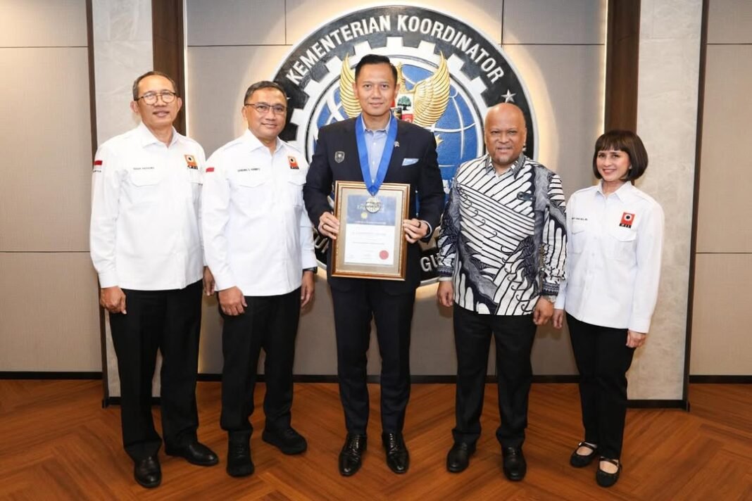 Terima Penghargaan AFEO, Menko AHY: Pembangunan Infrastruktur Harus Bermanfaat dan Berkelanjutan