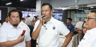 Agus Harimurti Yudhoyono tinjau kesiapan transportasi laut Nataru di Tanjung Priok