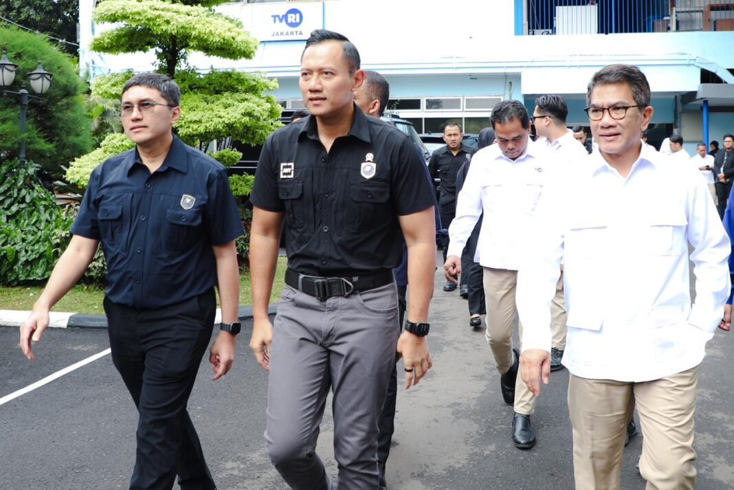 Menko AHY Dorong TVRI Jadi Garda Informasi Tepercaya Selama Nataru 2025–2026