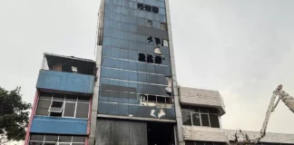 Gubernur DKI Soroti Ketidakpatuhan Bangunan Setelah Kebakaran Gedung Terra Drone Gubernur DKI Soroti Ketidakpatuhan Bangunan Setelah Kebakaran Gedung Terra Drone