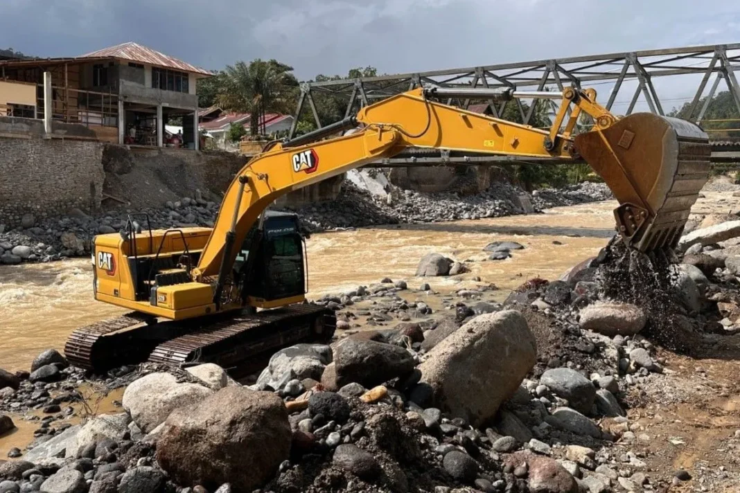 Kementerian PU Percepat Normalisasi Sungai Batang Sumpur Pascabencana di Tanah Datar