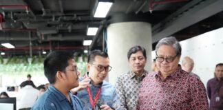 Menko Airlangga Pantau Program Pemagangan Lulusan Perguruan Tinggi di EMTEK