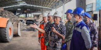 Menko Pangan Tinjau Pengolahan Sampah Jadi Energi di Cilacap