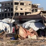 Presiden AS Donald Trump mengundang lebih dari 60 negara bergabung dalam Dewan Perdamaian Gaza. Indonesia, Arab Saudi, dan UEA termasuk yang menerima undangan.