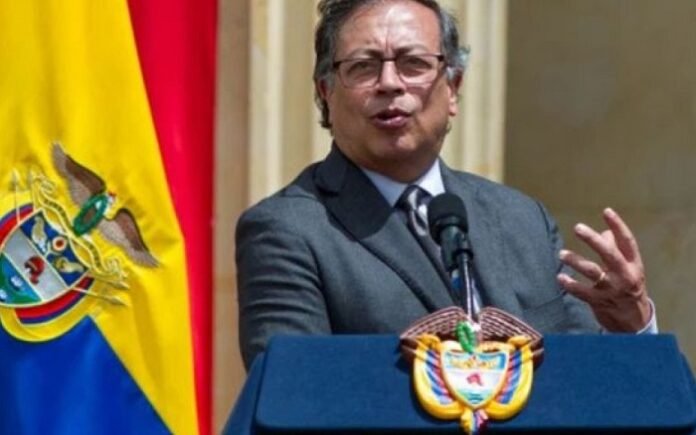 Presiden Kolombia Gustavo Petro memerintahkan pasukan bersiaga usai ancaman AS setelah penangkapan Presiden Venezuela Nicolas Maduro.