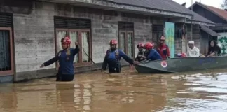 Ribuan Warga Terjebak Banjir di Banjar, Demokrat Minta Pemerintah Segera Salurkan Bantuan hingga ke Pelosok Ribuan Warga Terjebak Banjir di Banjar, Demokrat Minta Pemerintah Segera Salurkan Bantuan hingga ke Pelosok