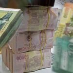 Nilai Tukar Rial Iran Terjun Bebas, 1 Dolar AS Setara 1,4 Juta Rial
