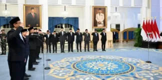 Mensesneg Tegaskan Belum Ada Wacana Reshuffle Kabinet dalam Waktu Dekat Mensesneg Tegaskan Belum Ada Wacana Reshuffle Kabinet dalam Waktu Dekat