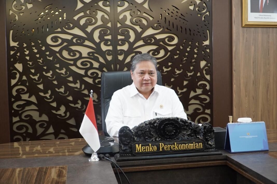 Menko Perekonomian Airlangga Dorong Daya Saing Industri Alas Kaki Nasional