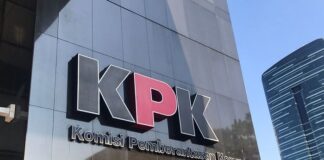 KPK Buka Peluang Panggil Petinggi PSI Ahmad Ali, Terkait Gratifikasi Batu Bara KPK membuka peluang memanggil Ketua Harian PSI Ahmad Ali dan Japto Soerjosoemarno terkait dugaan gratifikasi batu bara Kukar. Tiga korporasi jadi tersangka.