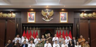 Menko Polkam Djamari Chaniago Tekankan Sinergi Pemerintah dan Media
