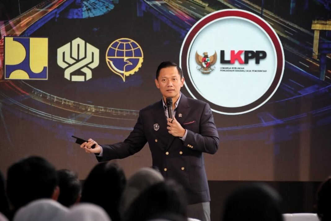 Perkuat Ruang Hijau dan Biru Kota, Menko AHY Canangkan Galang RTHB