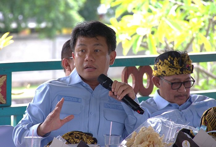 Anggota Komisi X DPR RI Bonnie Triyana menekankan produksi pengetahuan dari artefak Kerajaan Lombok–Karangasem yang direpatriasi dari Belanda. Ia mengungkap data ekspedisi 1894, menyoroti mekanisme G to G, dan pentingnya akses publik atas Cagar Budaya Nasional.