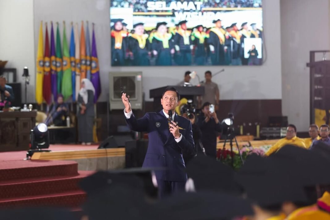 Wisuda Unsri, AHY Ingatkan Ancaman AI dan Krisis Global