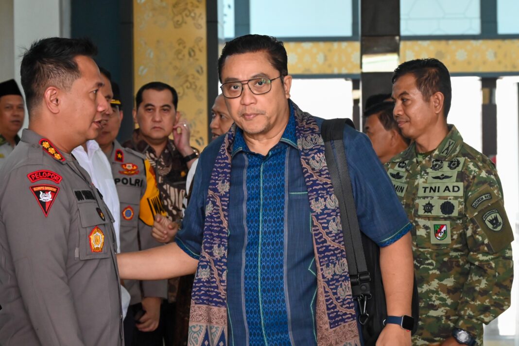Anggota DPR RI Fraksi Demokrat Dede Yusuf Macan Effendi menyoroti lemahnya kinerja BUMD saat kunjungan kerja Komisi II DPR RI ke Jambi. DPR mendorong percepatan Undang-Undang BUMD dan penguatan regulasi demi peningkatan PAD daerah.