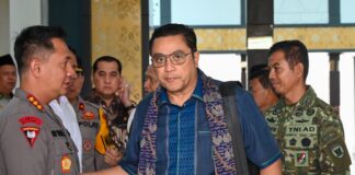Anggota DPR RI Fraksi Demokrat Dede Yusuf Macan Effendi menyoroti lemahnya kinerja BUMD saat kunjungan kerja Komisi II DPR RI ke Jambi. DPR mendorong percepatan Undang-Undang BUMD dan penguatan regulasi demi peningkatan PAD daerah.