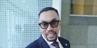 Ahmad Sahroni ditetapkan lagi sebagai Wakil Ketua Komisi III DPR RI Fraksi NasDem pada 19 Feb 2026, menggantikan Rusdi Masse yang keluar dari NasDem.