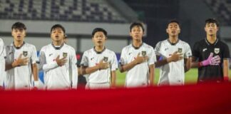 Timnas Indonesia U-17 vs China U-17 leg kedua uji coba digelar Rabu, 11 Februari 2026 di Indomilk Arena, Tangerang. Kickoff 18.30 WIB, live di Indosiar dan streaming Vidio. Nova Arianto menilai laga jadi pembelajaran jelang Piala Asia U-17 2026.