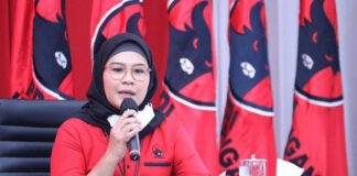 Nina Agustina eks kader PDIP sowan ke Jokowi di Solo dan mengaku direstui bergabung PSI. Jokowi disebut jadi alasan, memicu potensi gesekan PDIP–PSI di Jabar.