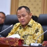 Ketua Fraksi Golkar DPR Muhammad Sarmuji menegaskan empat fatsun politik untuk kader Golkar di Kabinet Merah Putih. Ia meminta tidak ada polemik dan serangan kebijakan Prabowo-Gibran di publik, serta mendorong masukan lewat forum internal.