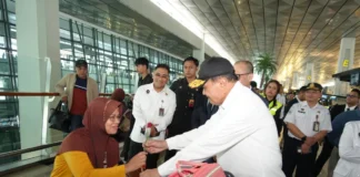 Pastikan Mudik Aman, Menko Polkam Cek Pelabuhan dan Bandara