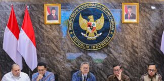 Pemerintah mempercepat proyek PSEL untuk mengolah sampah menjadi energi listrik. Groundbreaking dimulai Juni 2026 di 4 wilayah dan beroperasi 2027.